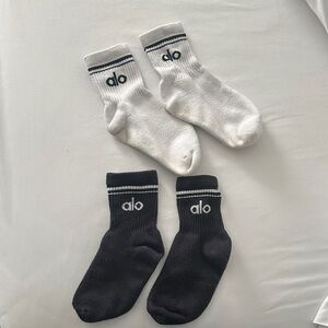 ALO Yoga Black and White Athletic Socks